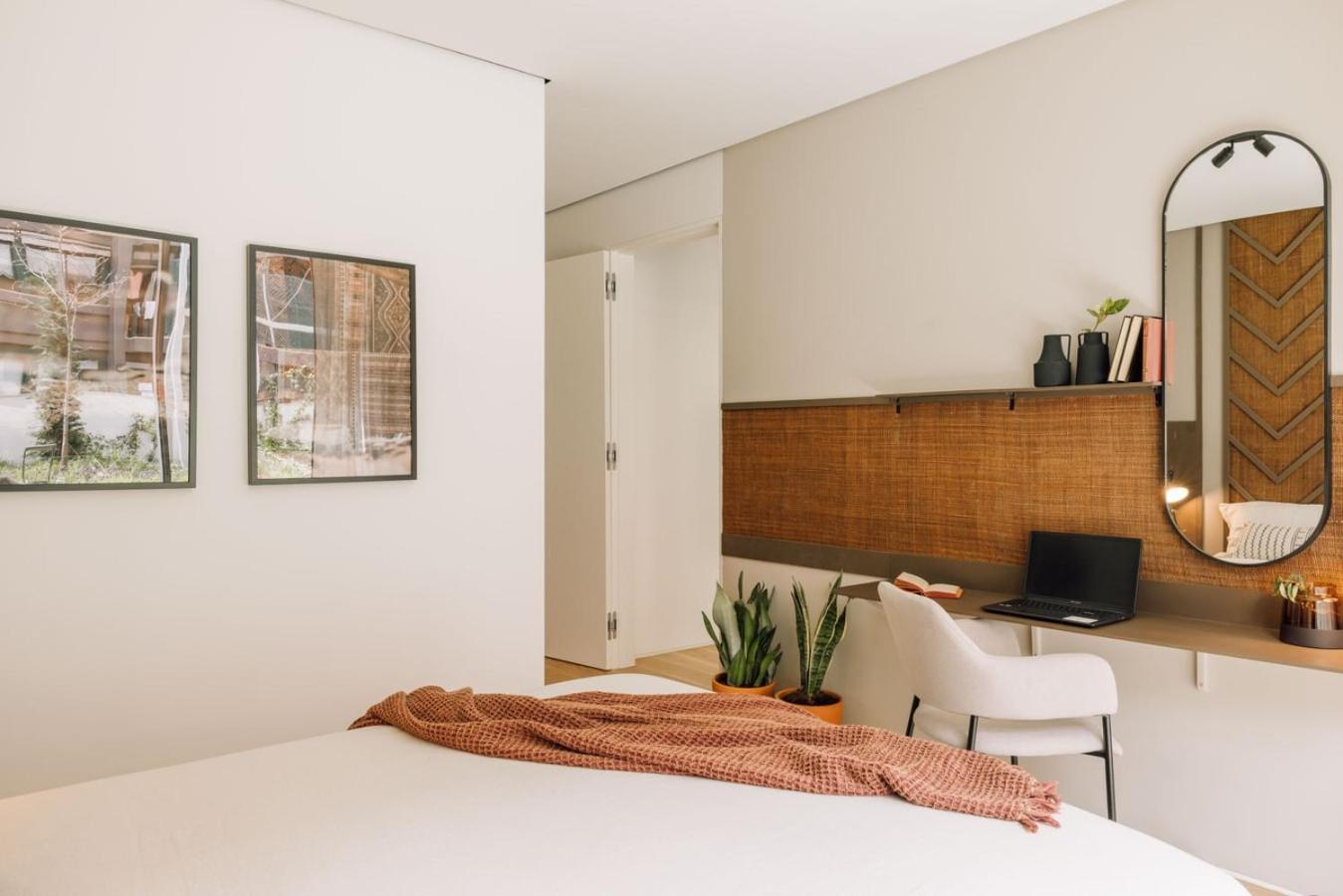 Doucen - 2 Bedrooms, Terrace In Marques De Pombal Apartment *