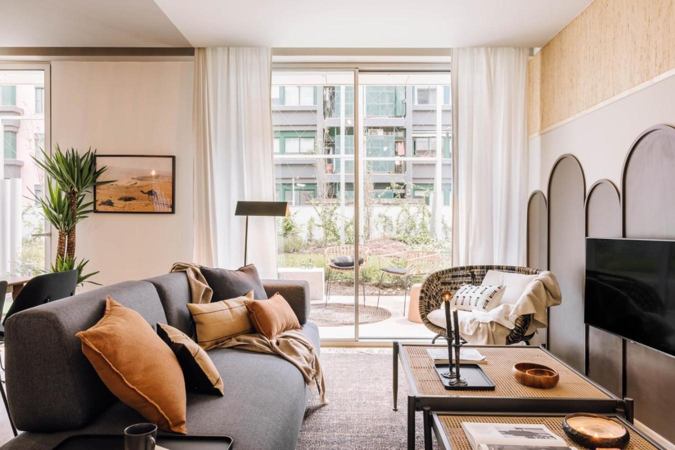 Doucen - 2 Bedrooms, Terrace In Marques De Pombal * Lisbon