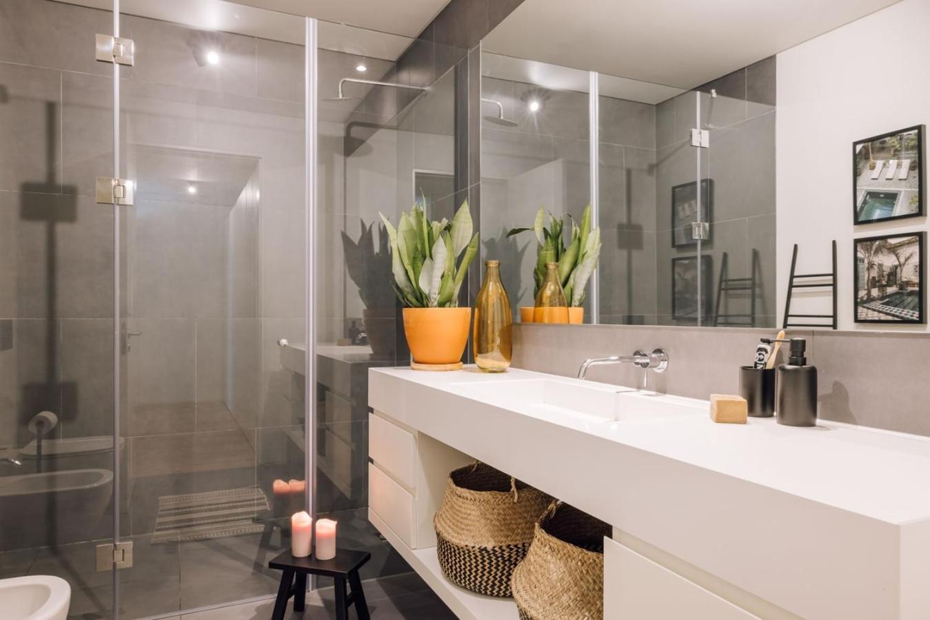 Doucen - 2 Bedrooms, Terrace In Marques De Pombal Apartment Lisbon